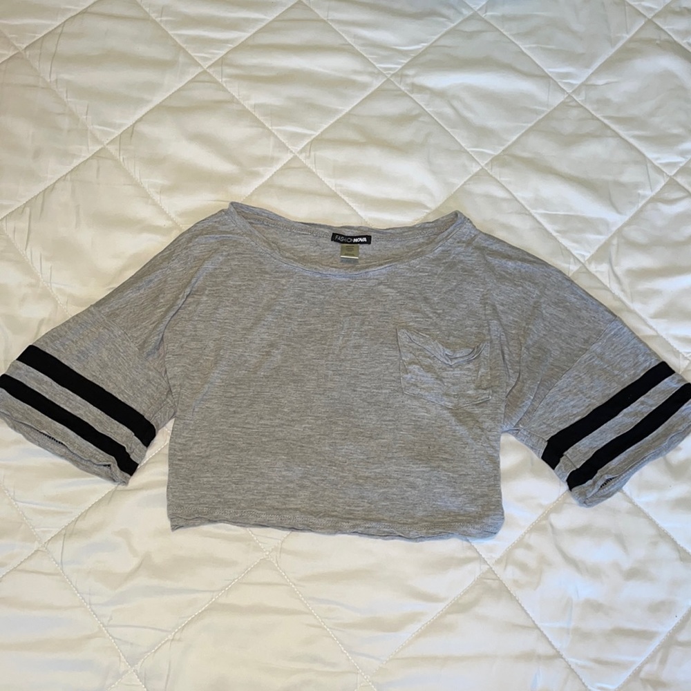 Loose crop top!